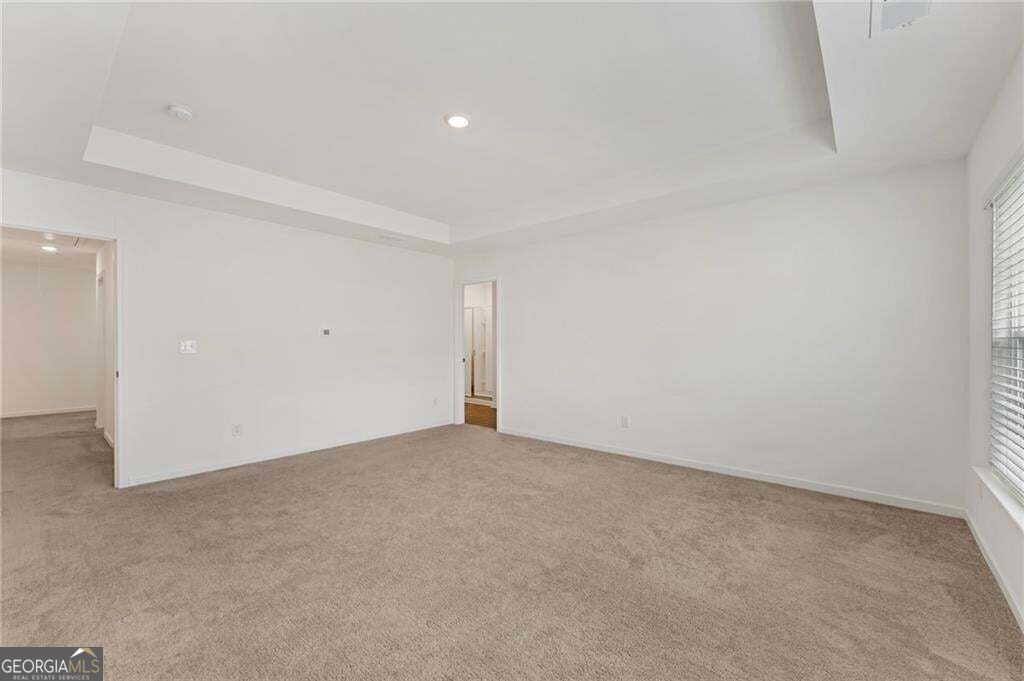 649 Isom Walk Property Photo 21