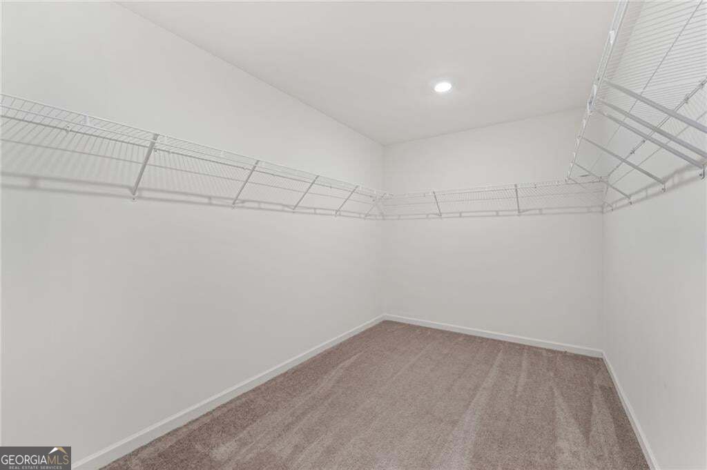 649 Isom Walk Property Photo 25