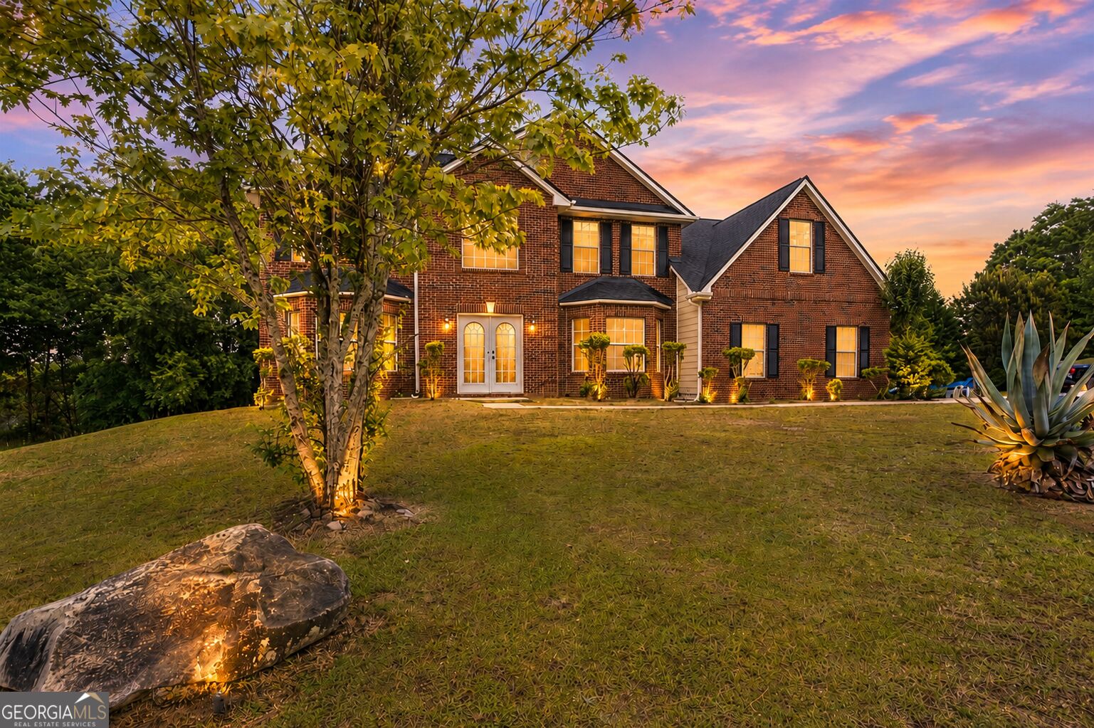 1592 Rogers Crossing Drive Property Photo 1