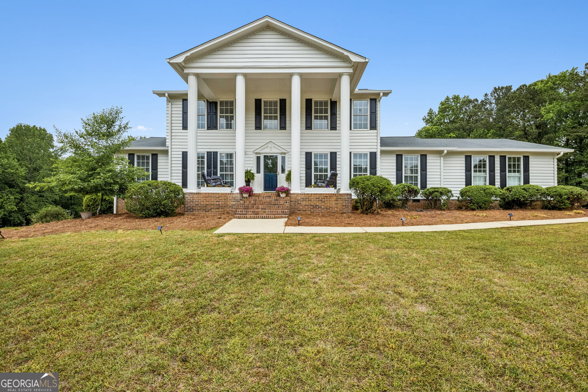 32 Quail Run Property Photo 1