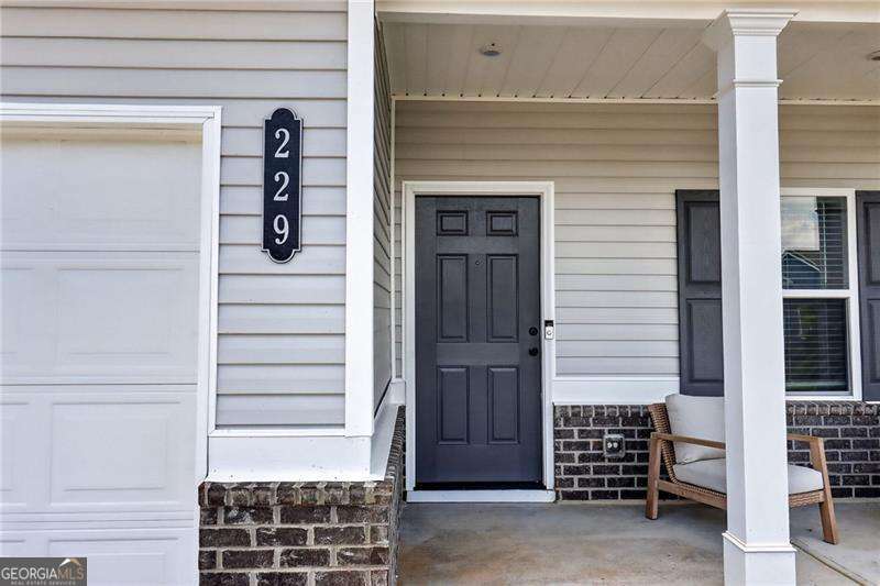 229 Sycamore Drive Property Photo 4