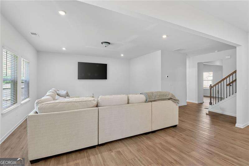 229 Sycamore Drive Property Photo 14