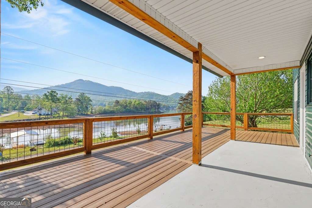 233 Bradshaw Road Property Photo 4