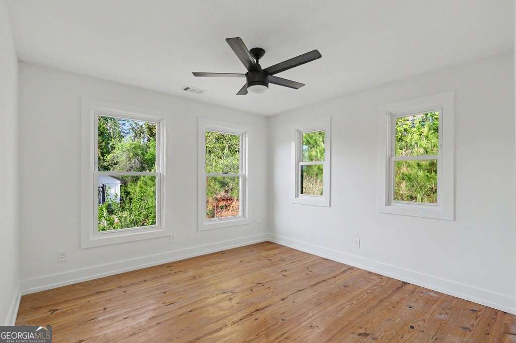 233 Bradshaw Road Property Photo 32