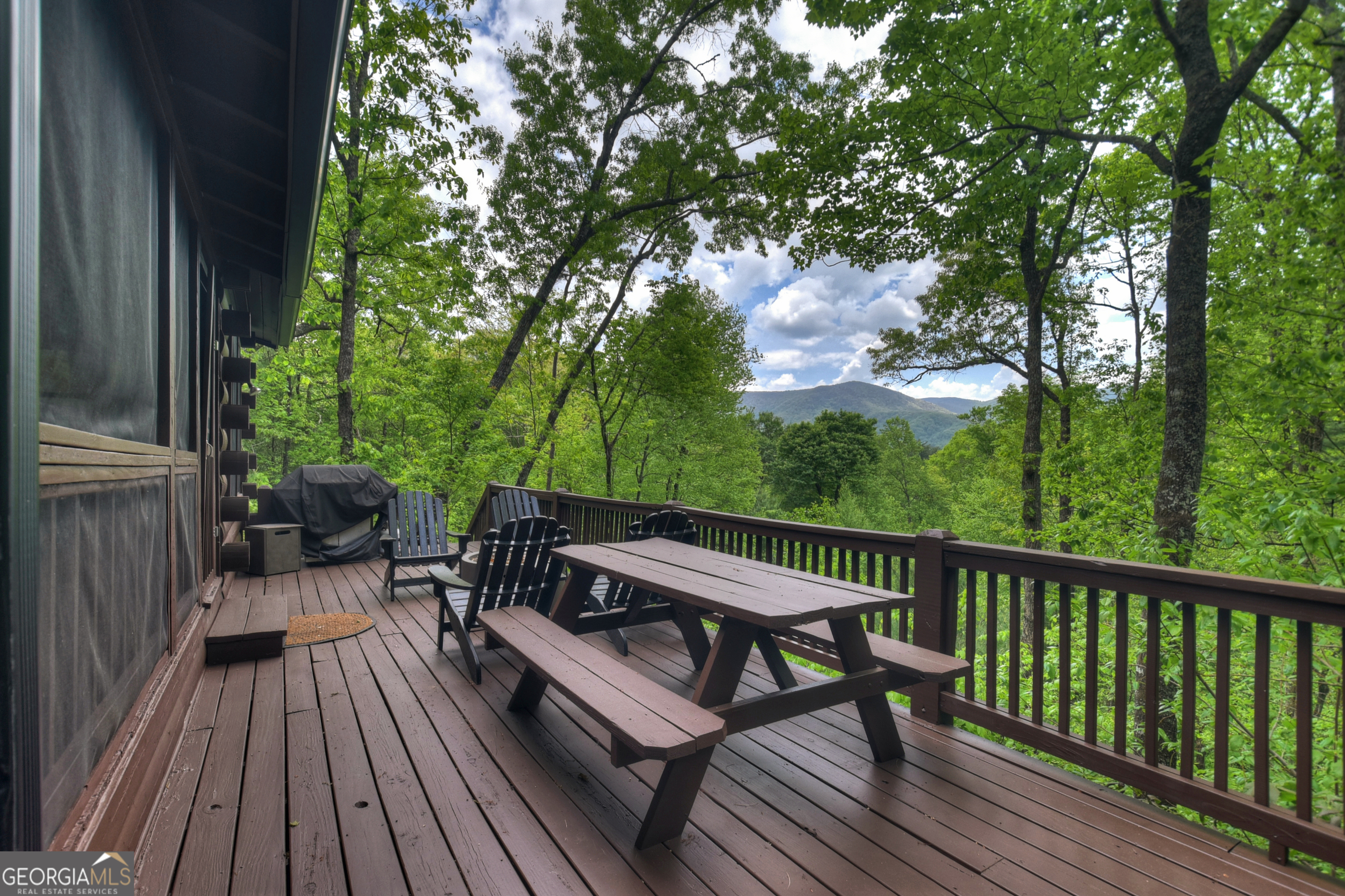 1822 Hidden Lake Drive Property Photo 8