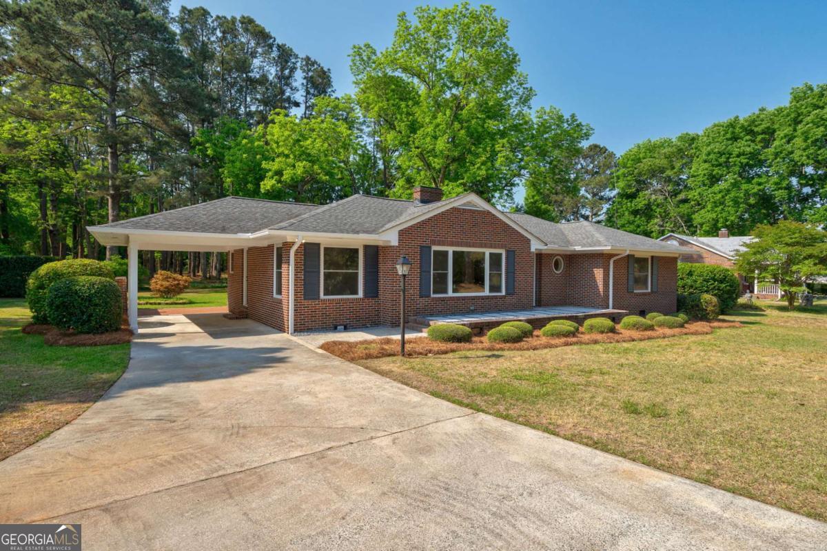 1310 Lincolnton