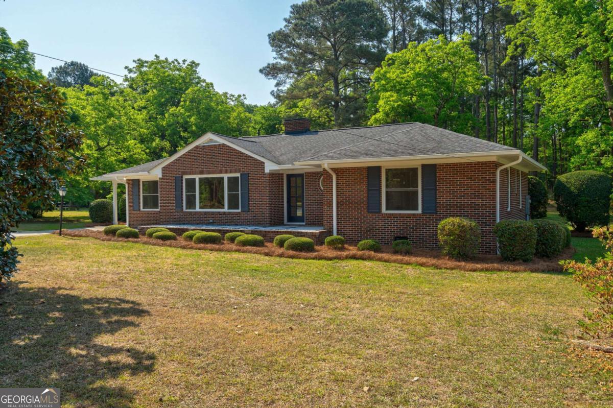 1310 Lincolnton Property Photo 6