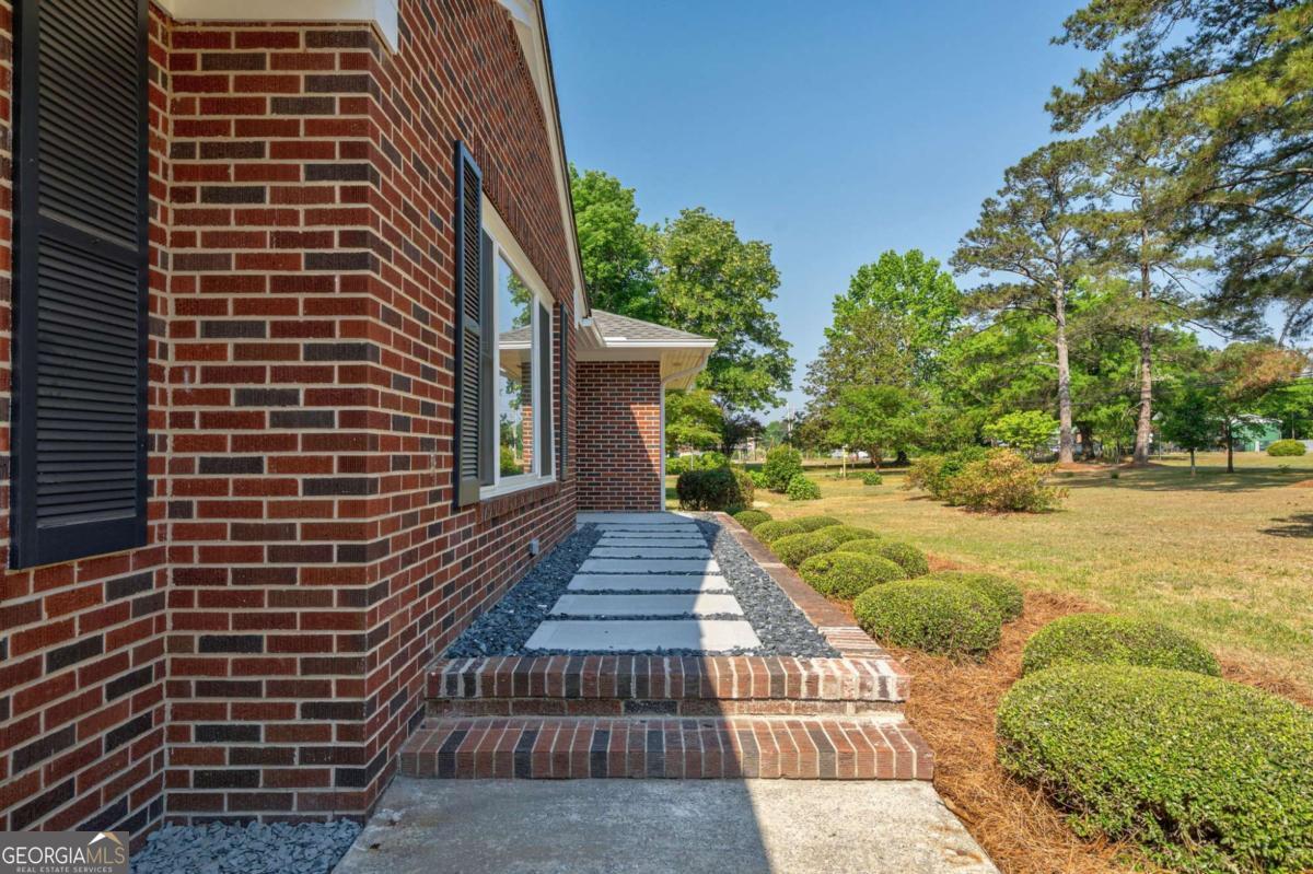 1310 Lincolnton Property Photo 13