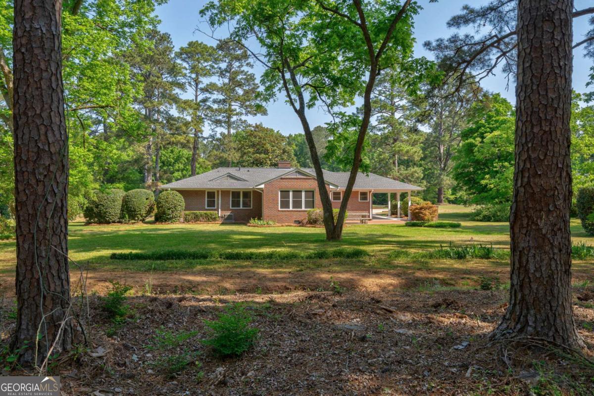 1310 Lincolnton Property Photo 28