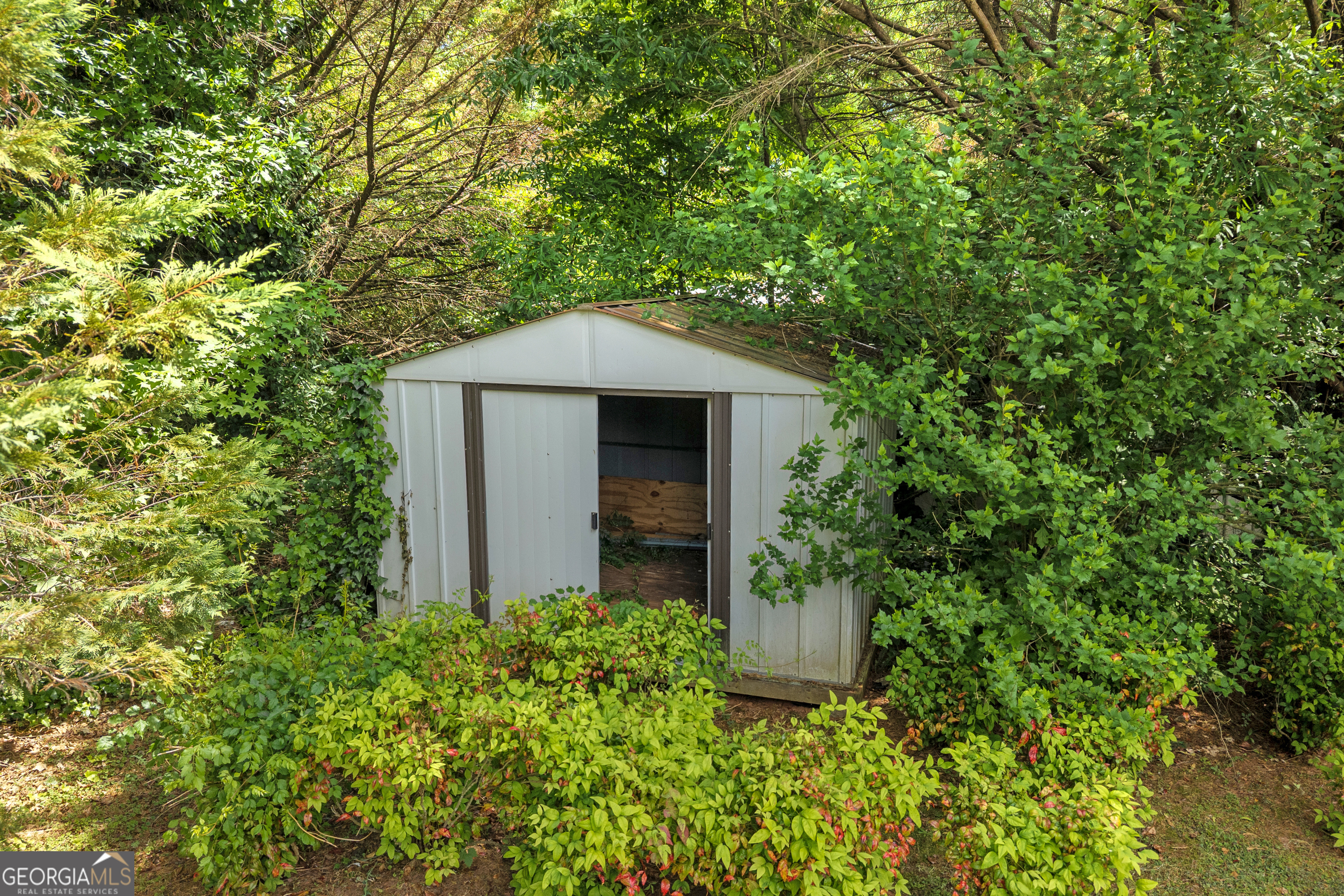 99 Parker Street Property Photo 15