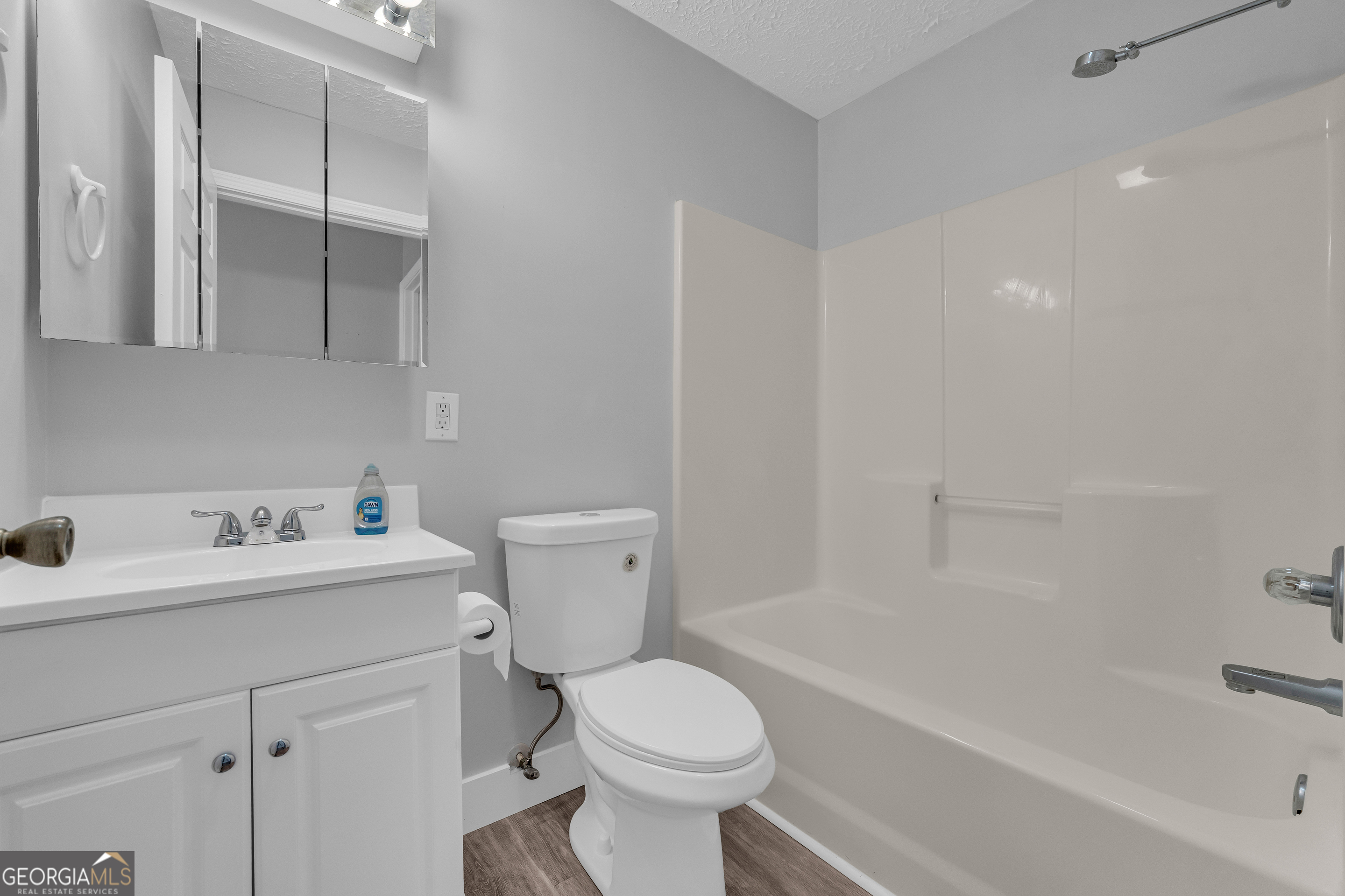 99 Parker Street Property Photo 28