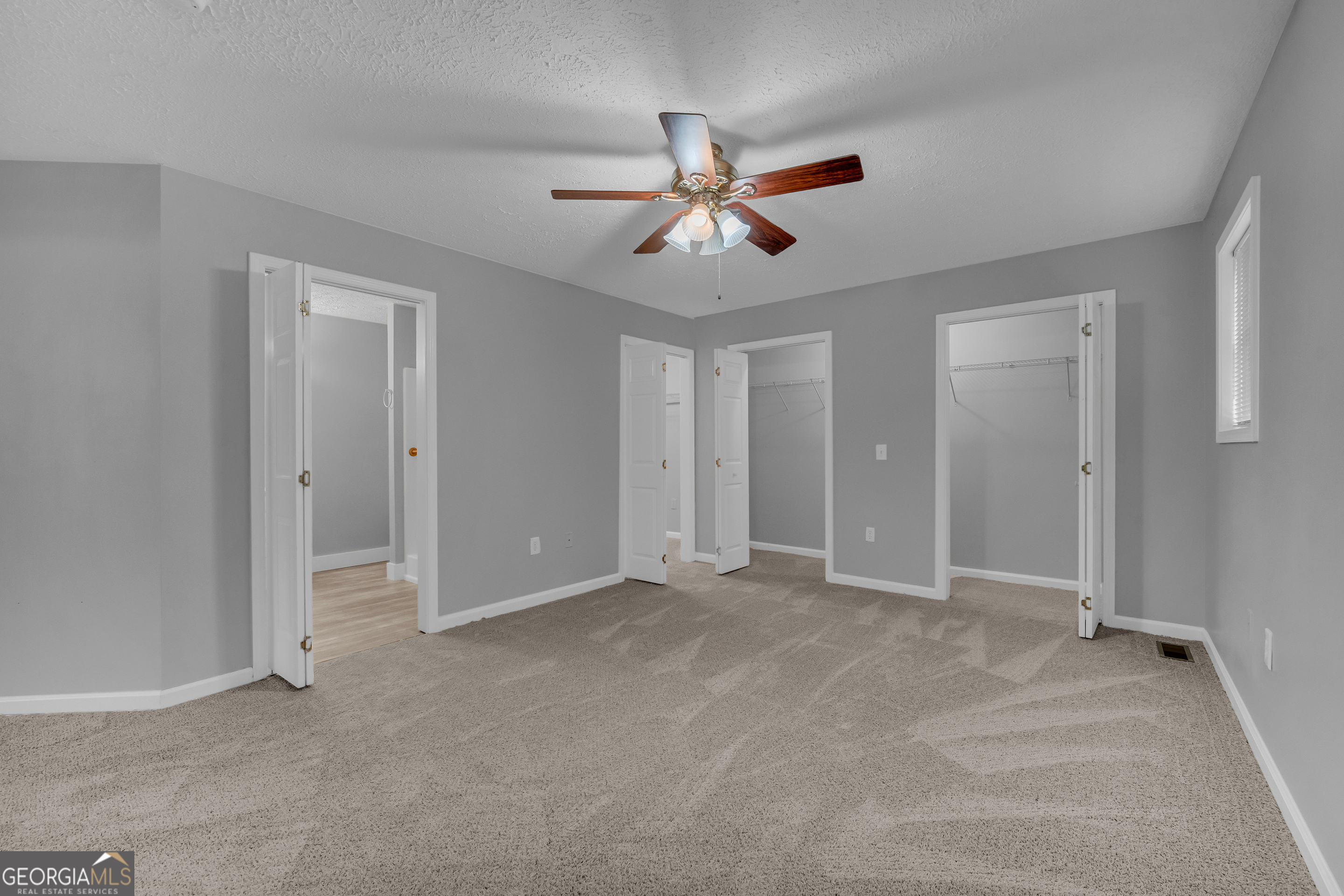 99 Parker Street Property Photo 30