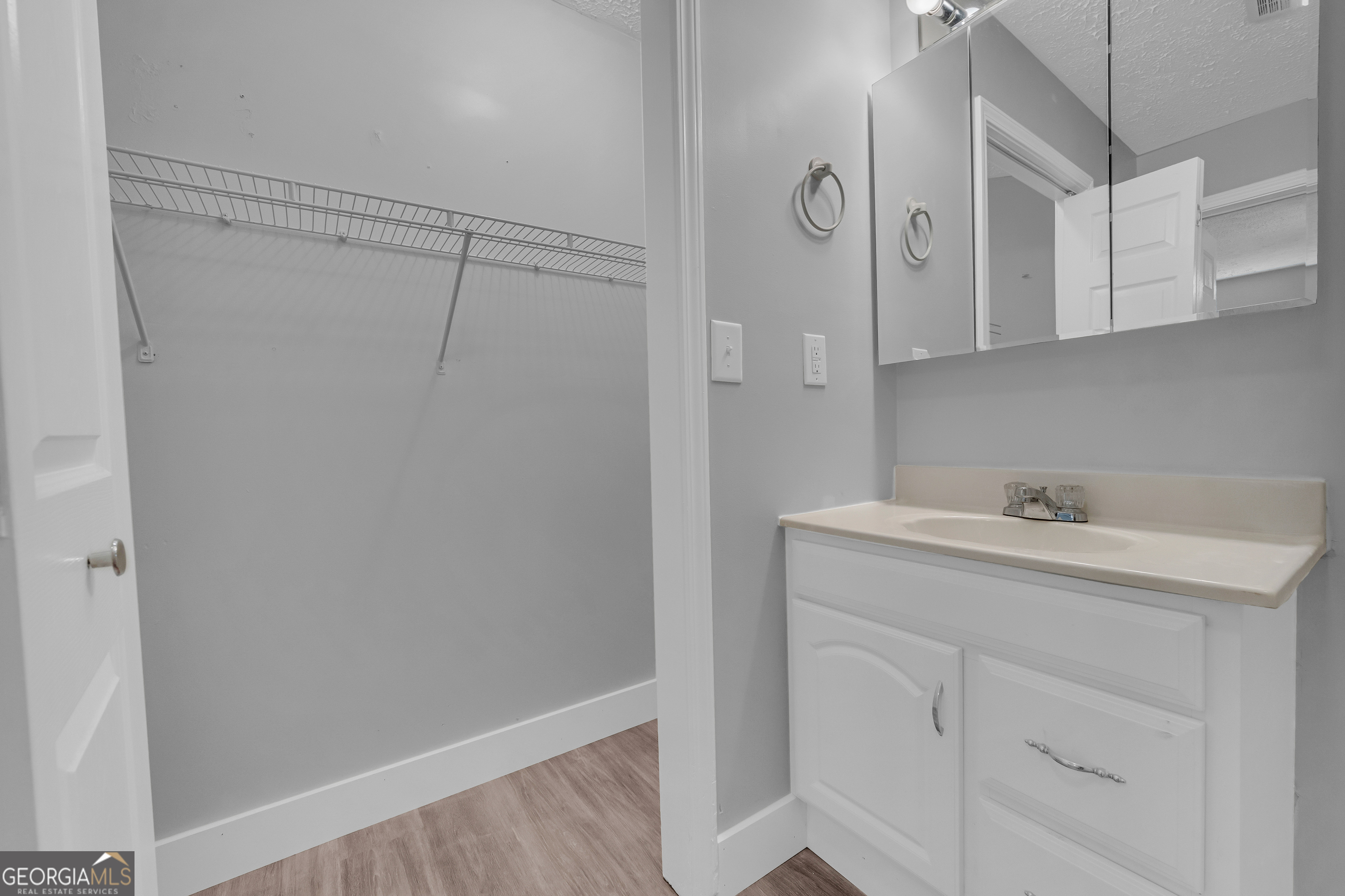 99 Parker Street Property Photo 35