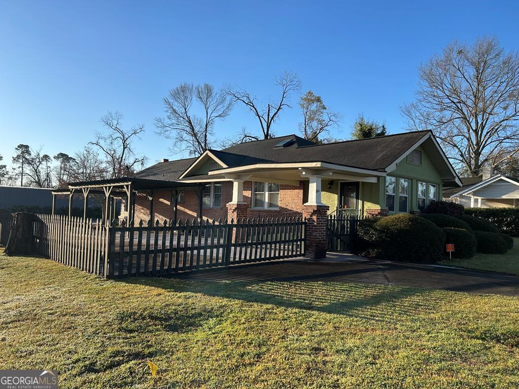 300 Durden Street Property Photo 1