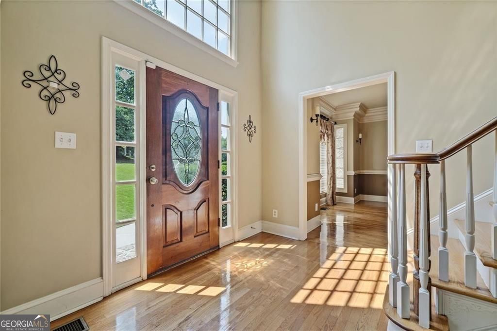 5044 Chapel Lake Circle Property Photo 2