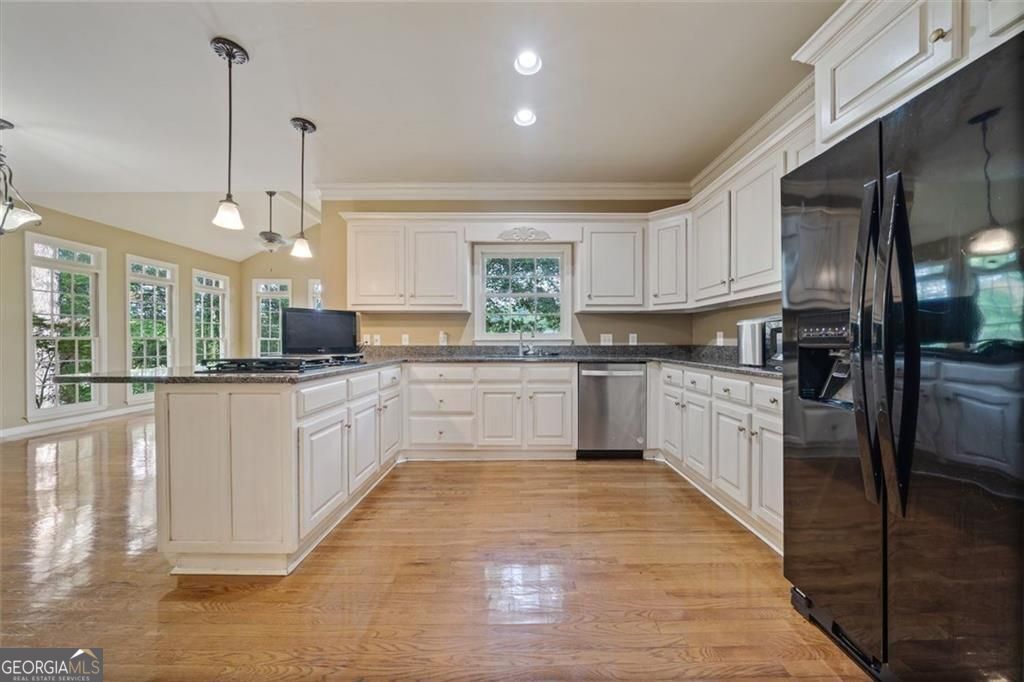 5044 Chapel Lake Circle Property Photo 12