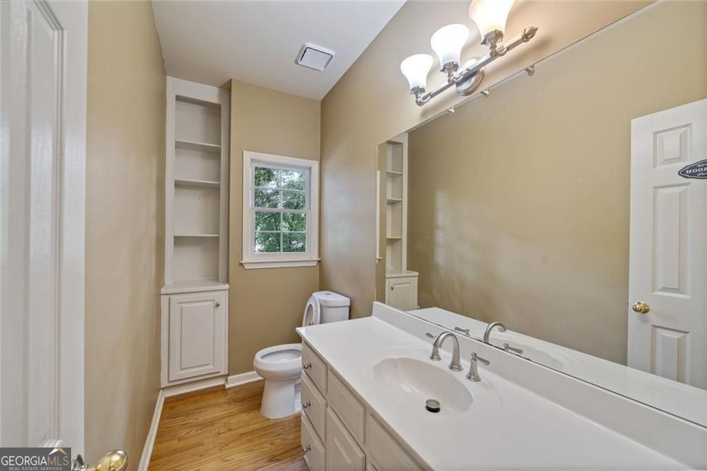 5044 Chapel Lake Circle Property Photo 18