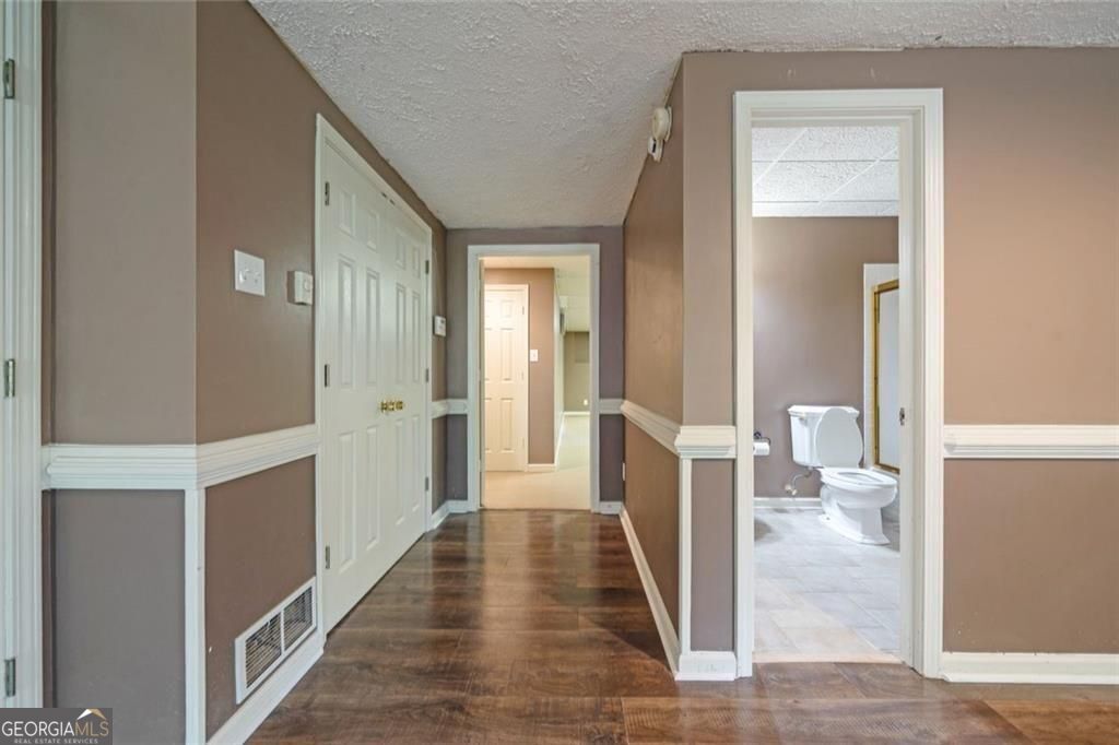 5044 Chapel Lake Circle Property Photo 24