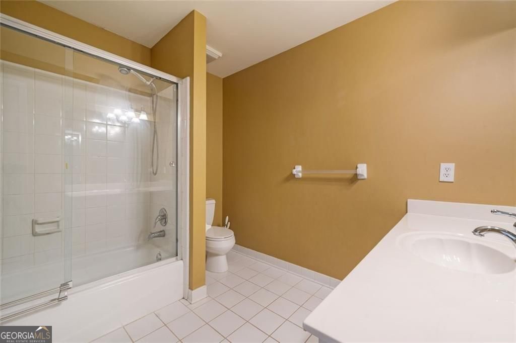 5044 Chapel Lake Circle Property Photo 38