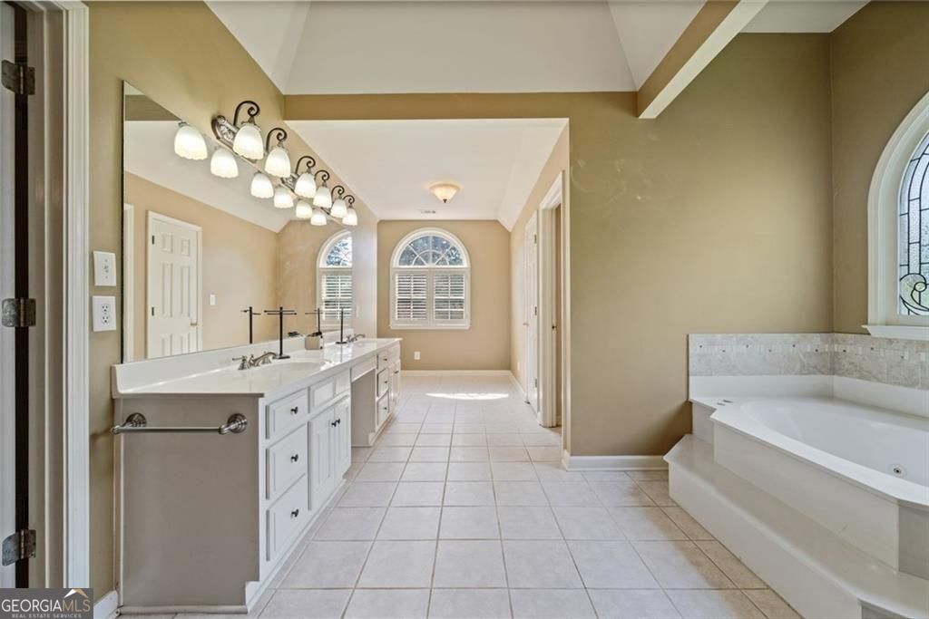 5044 Chapel Lake Circle Property Photo 44