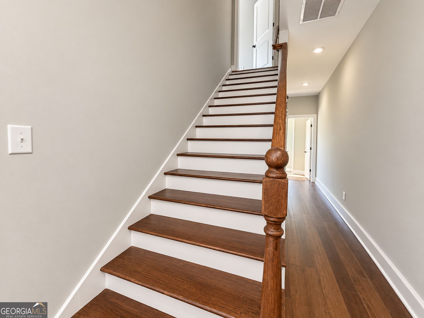 2927 Thornwood Drive Property Photo 21