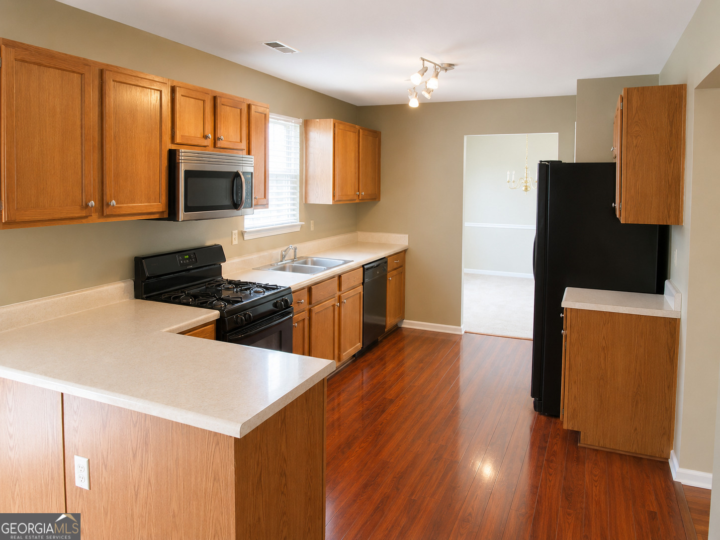 307 Daytona Drive Property Photo 10