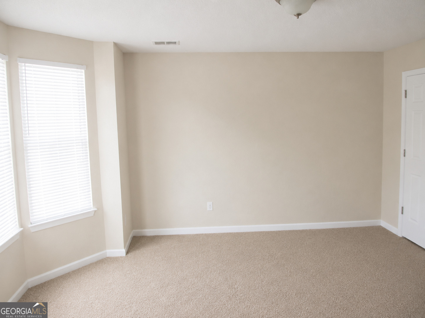 307 Daytona Drive Property Photo 32