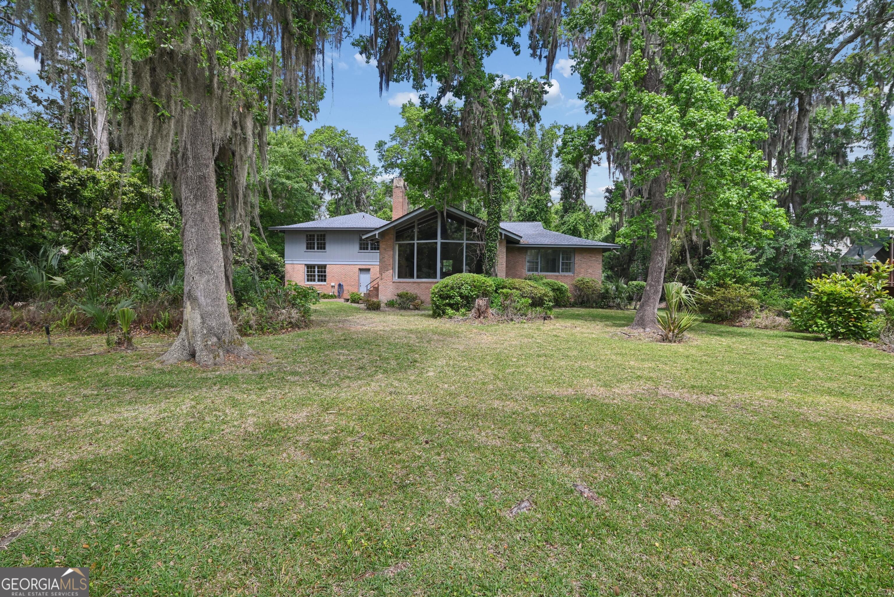 180 Saint Clair Drive Property Photo 1