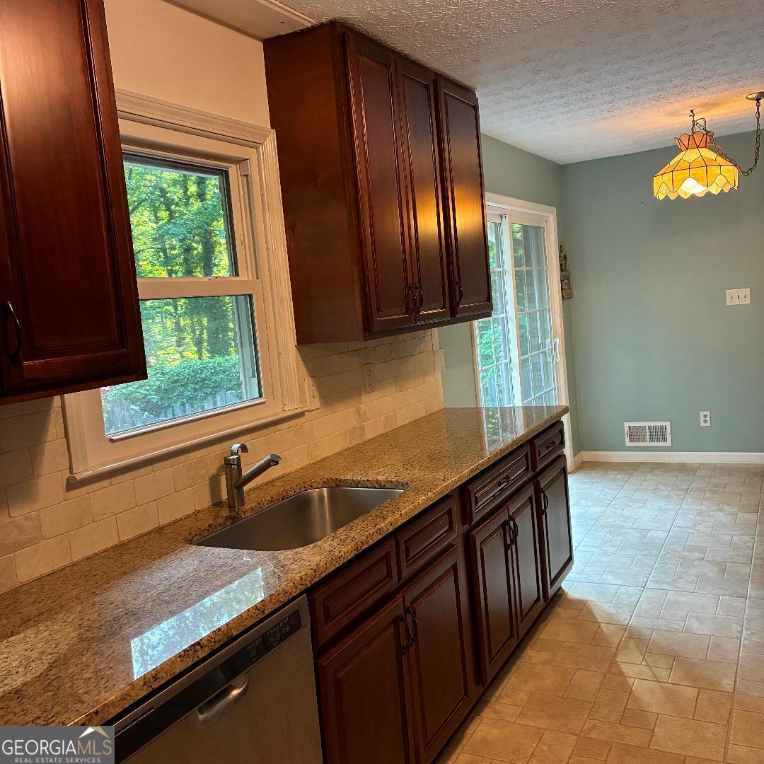 3097 Jodeco Drive Property Photo 9