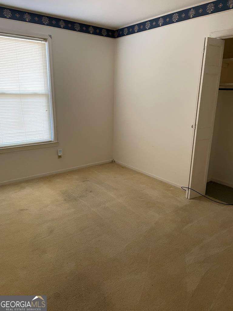 708 Clyde Property Photo 11