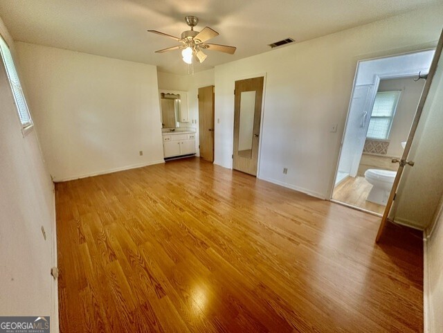 708 Clyde Property Photo 17