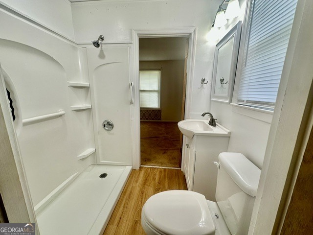 708 Clyde Property Photo 18