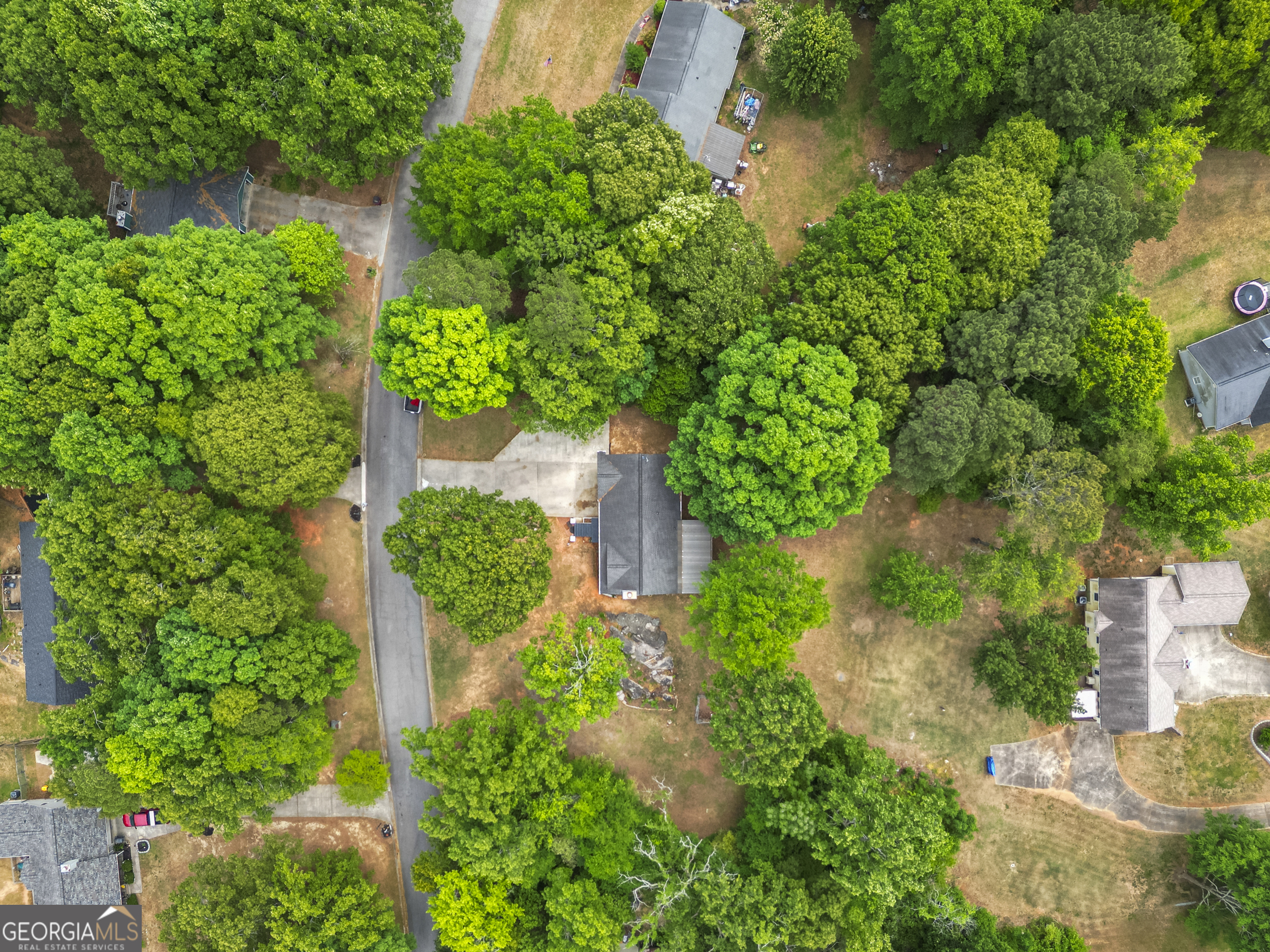 143 Stoneview Drive Property Photo 6