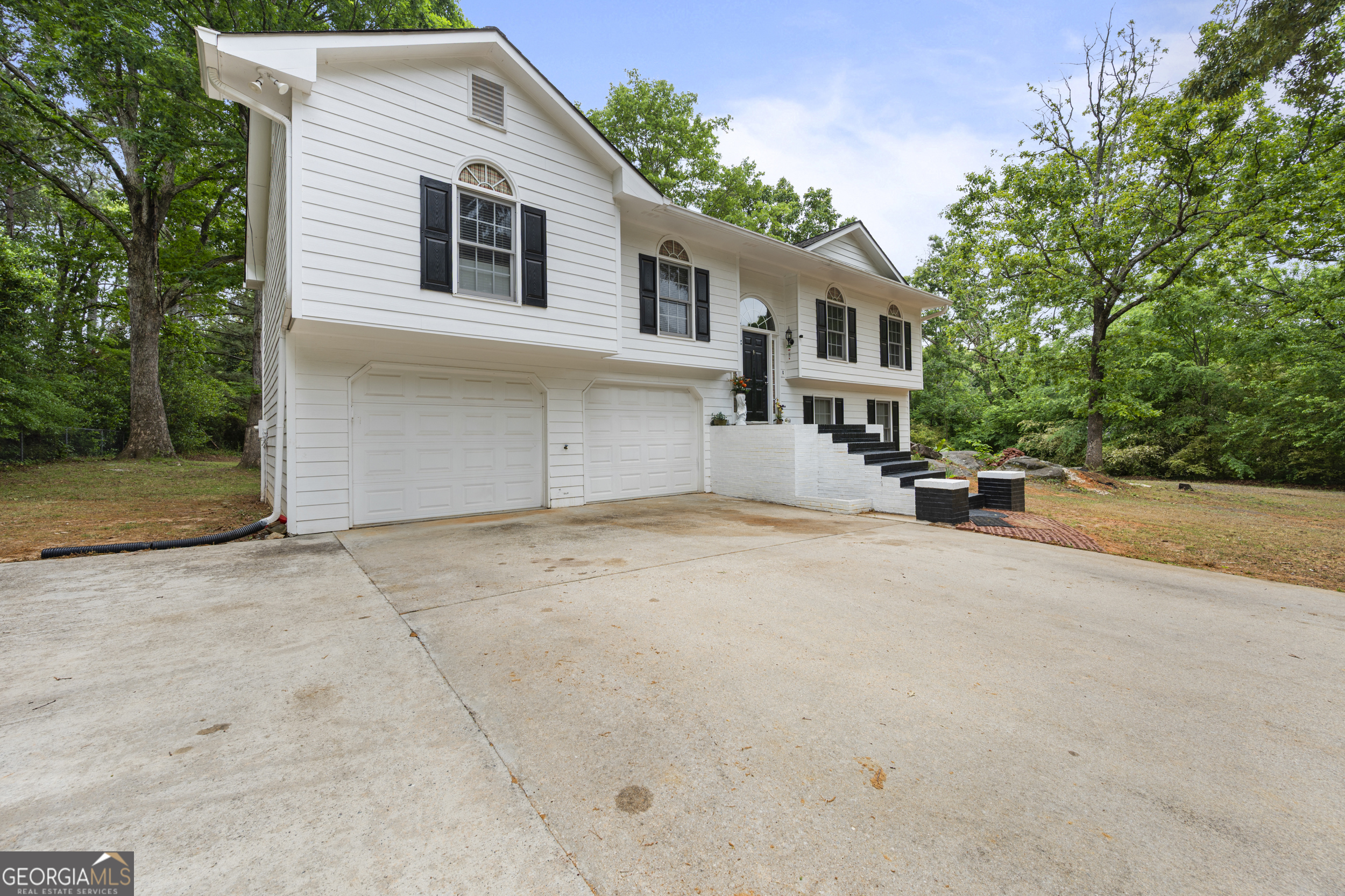 143 Stoneview Drive Property Photo 13