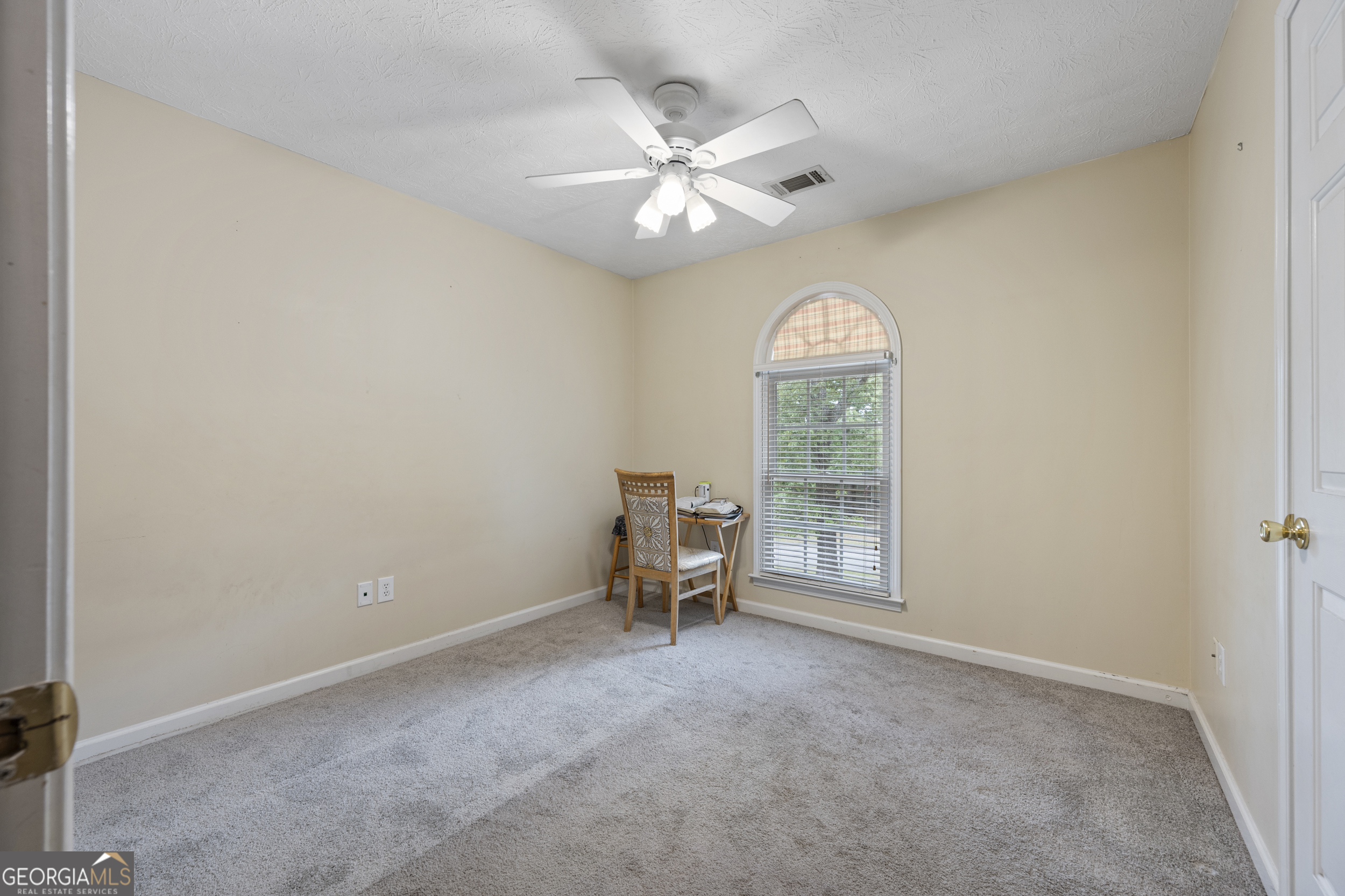 143 Stoneview Drive Property Photo 34