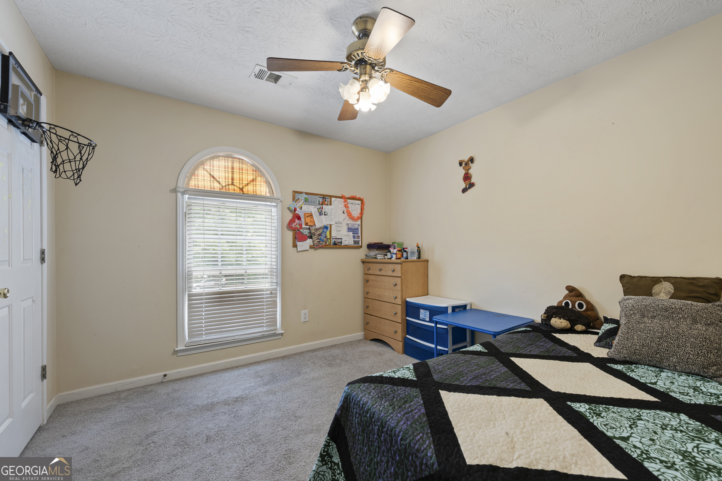 143 Stoneview Drive Property Photo 35