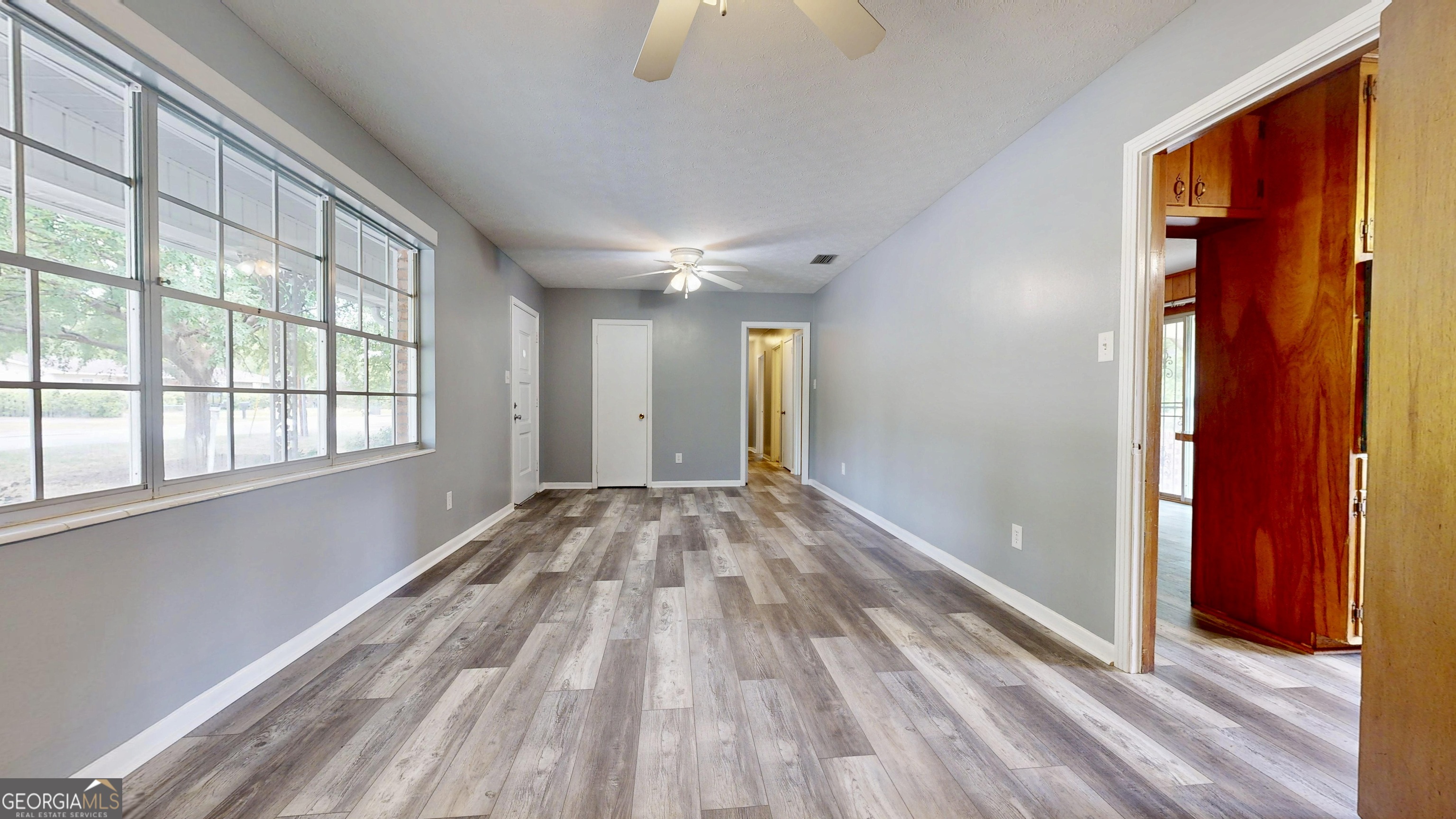 402 Pineview Drive Property Photo 12