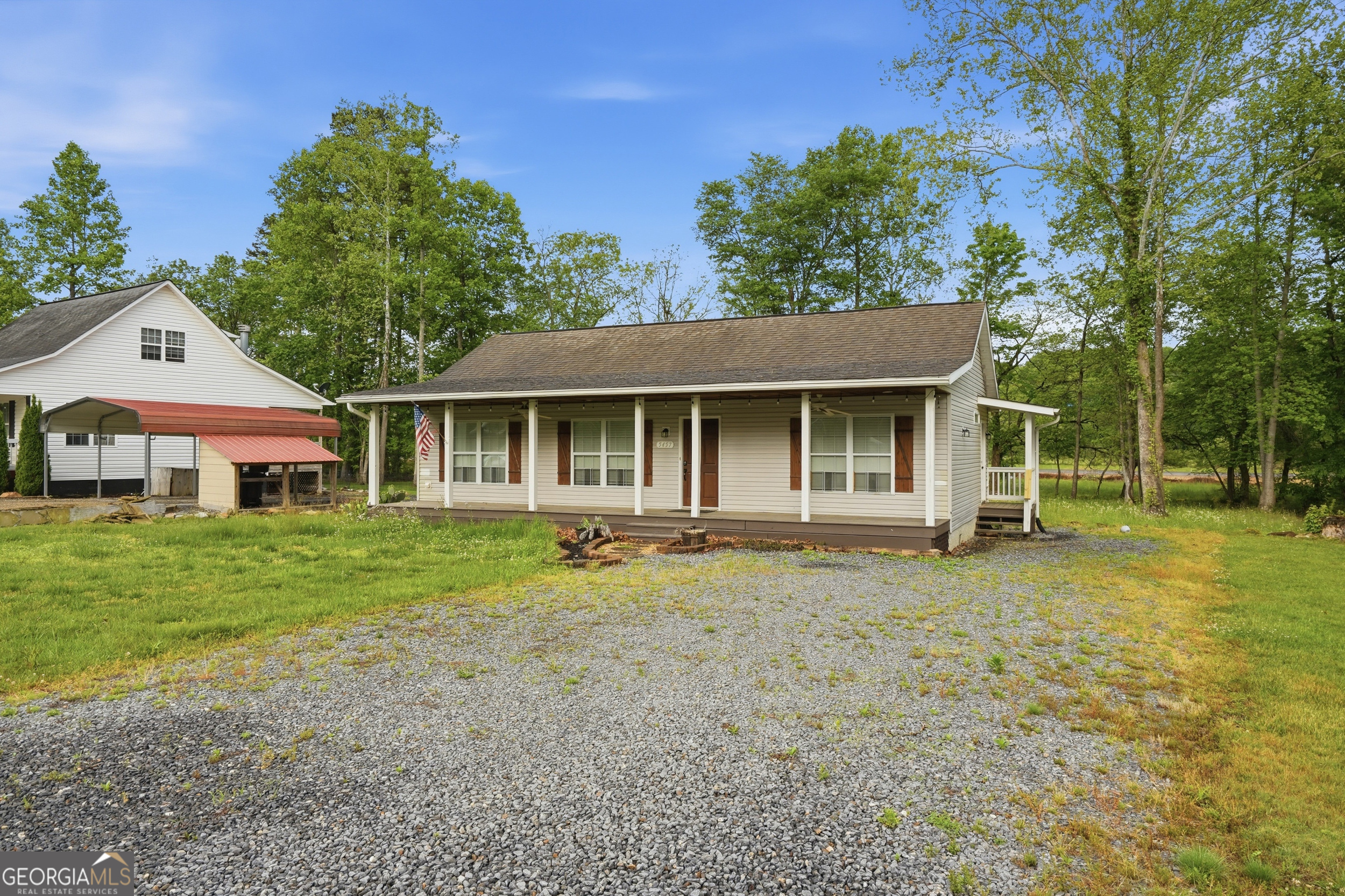 5457 Willow Springs Road Property Photo 2