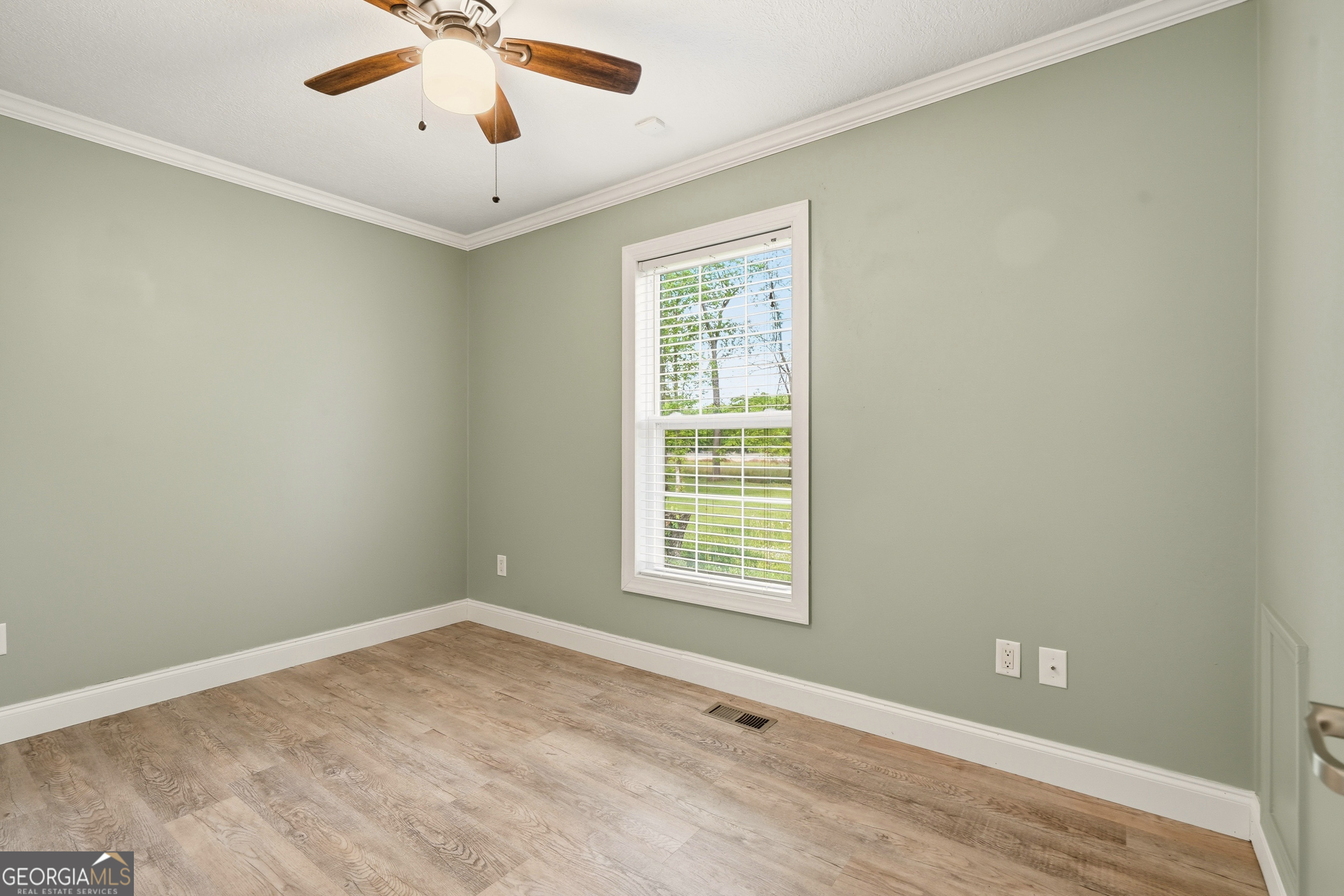 5457 Willow Springs Road Property Photo 12