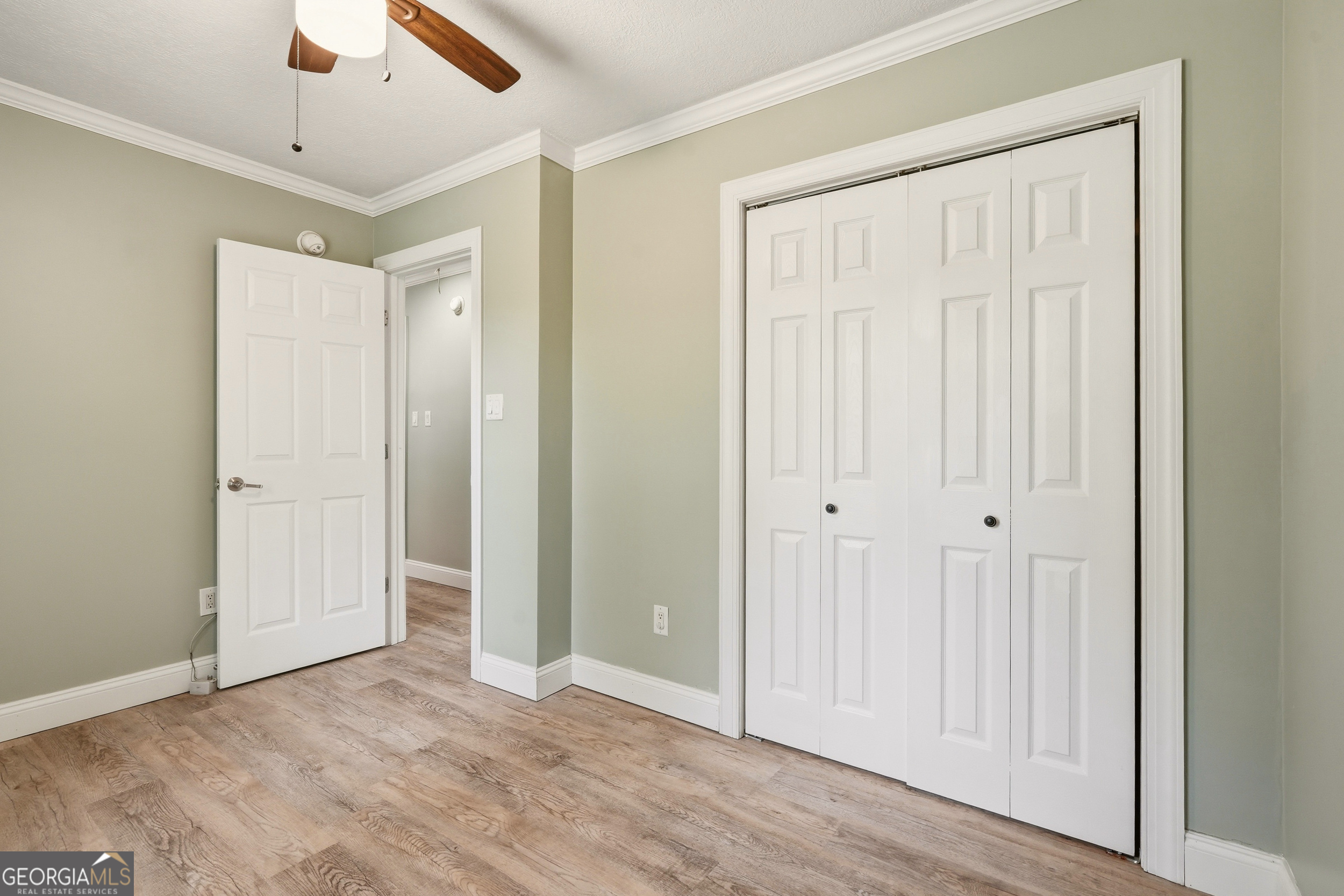 5457 Willow Springs Road Property Photo 13