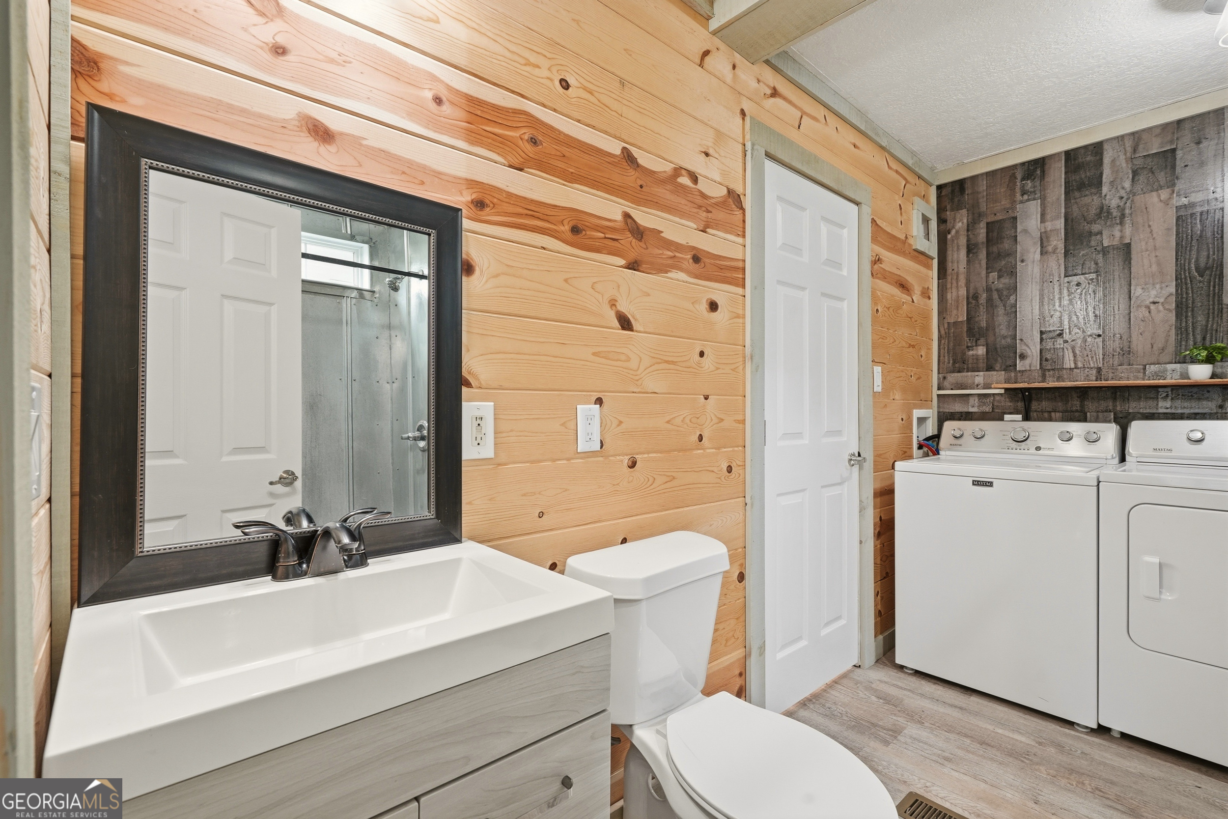 5457 Willow Springs Road Property Photo 19