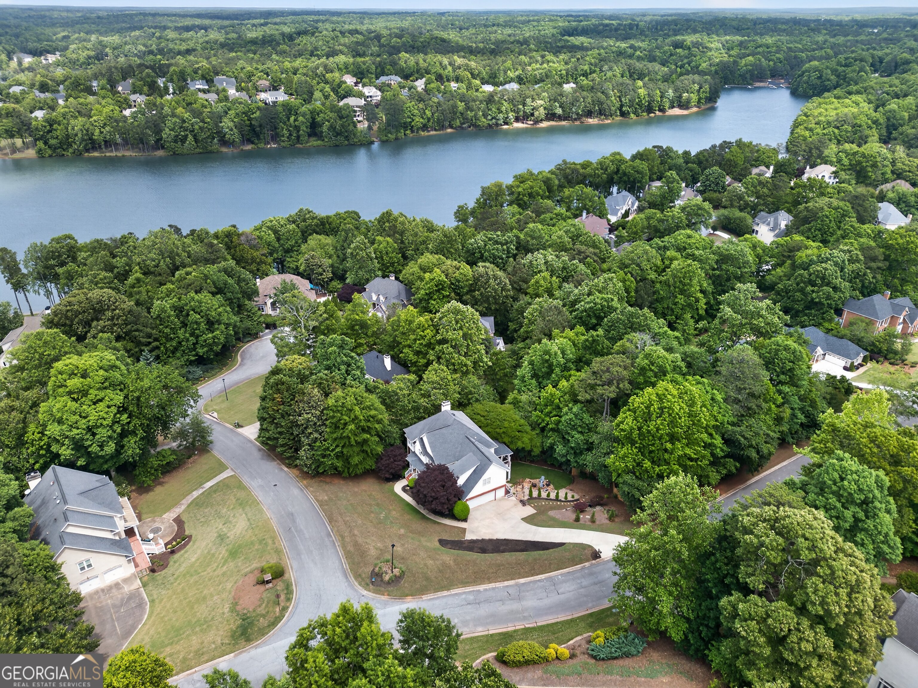 200 Palisades Property Photo 1