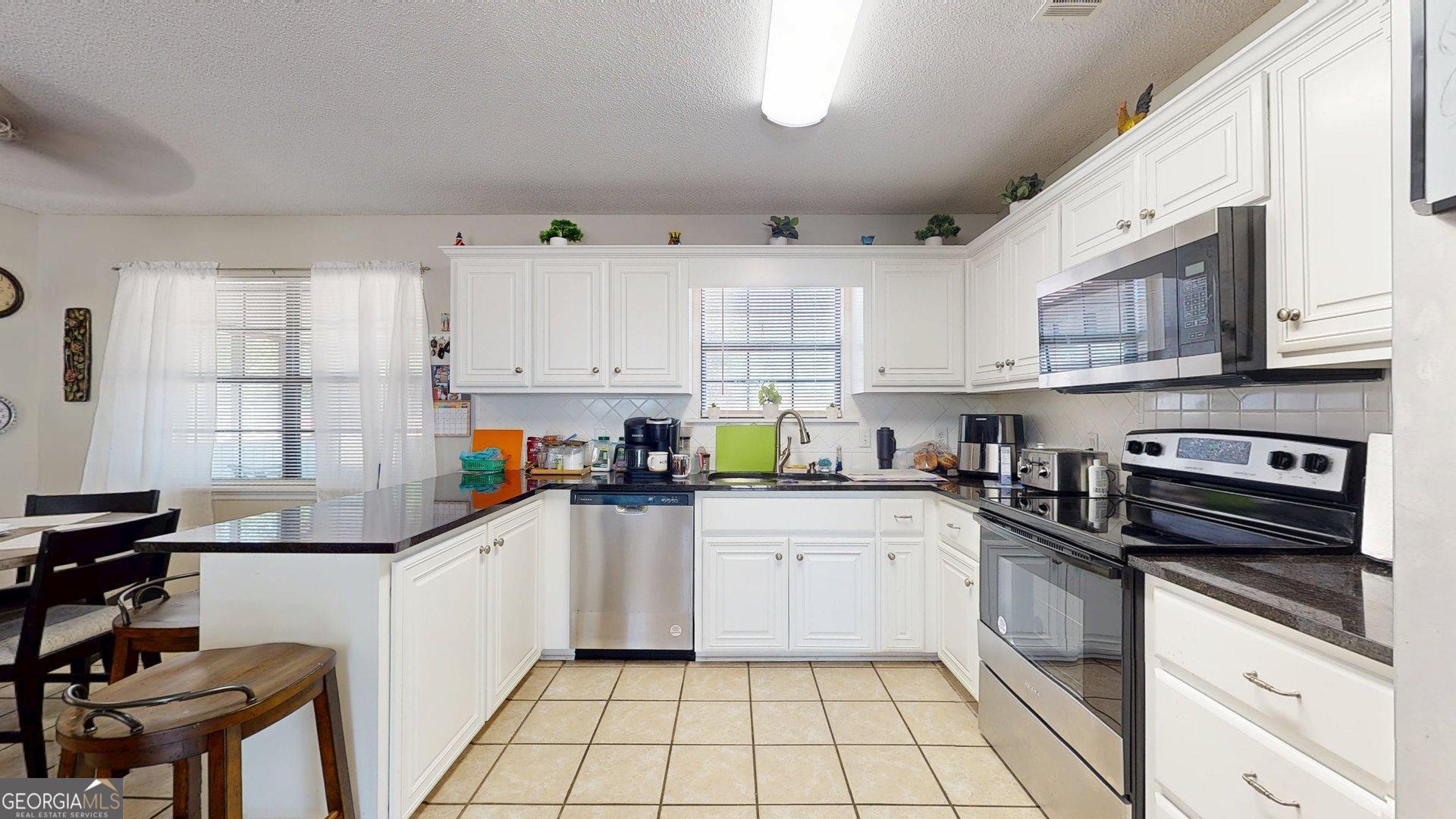 121 Camellia Drive Property Photo 9