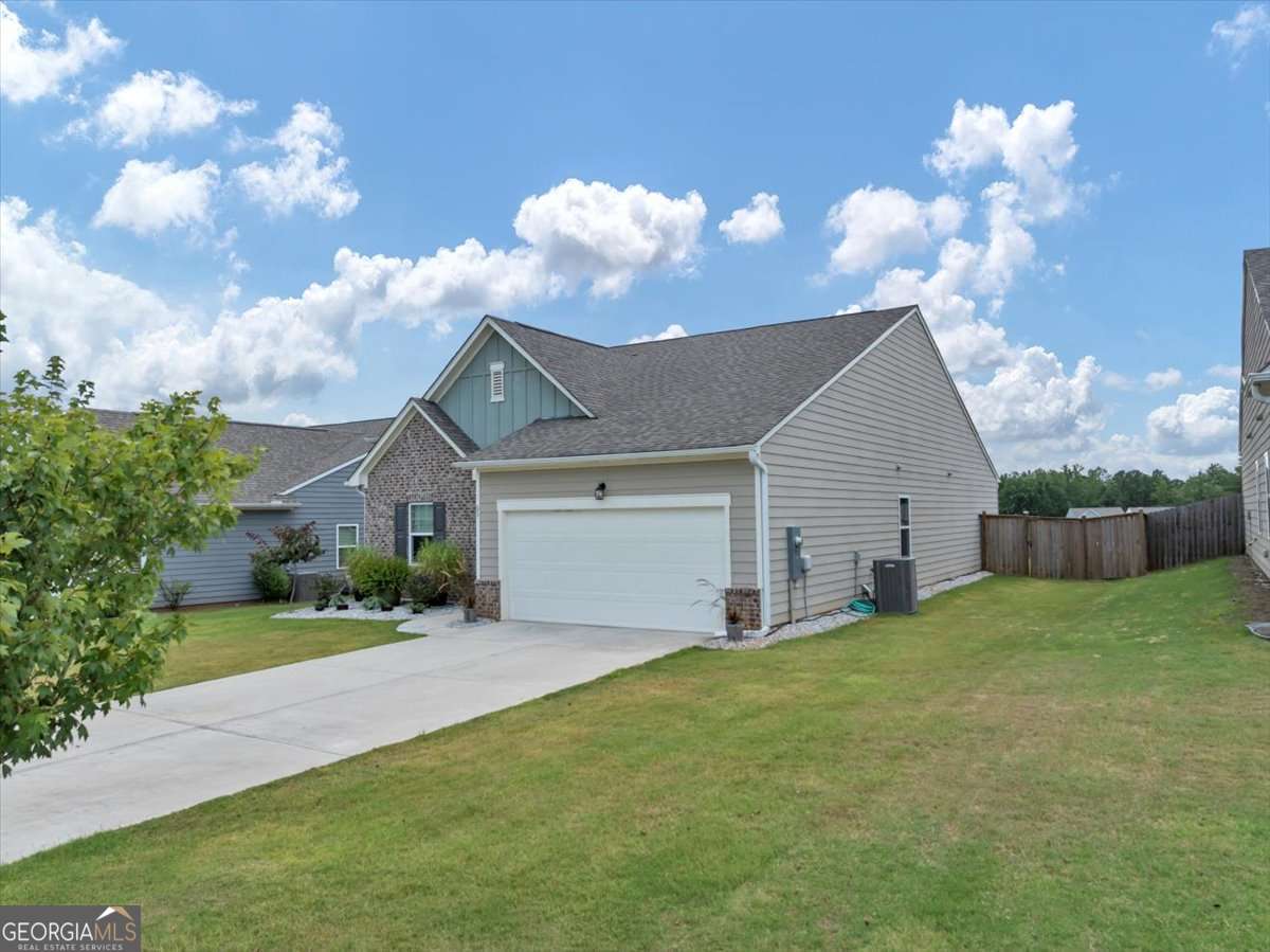 51 Dorsey Way Property Photo 5