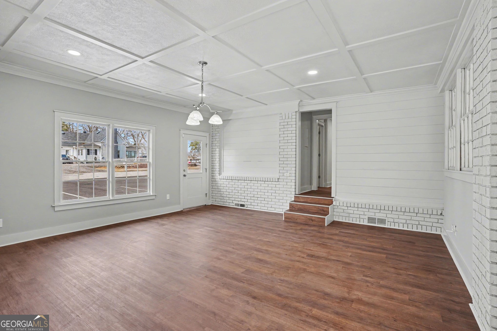 730 W Lanier Property Photo 8