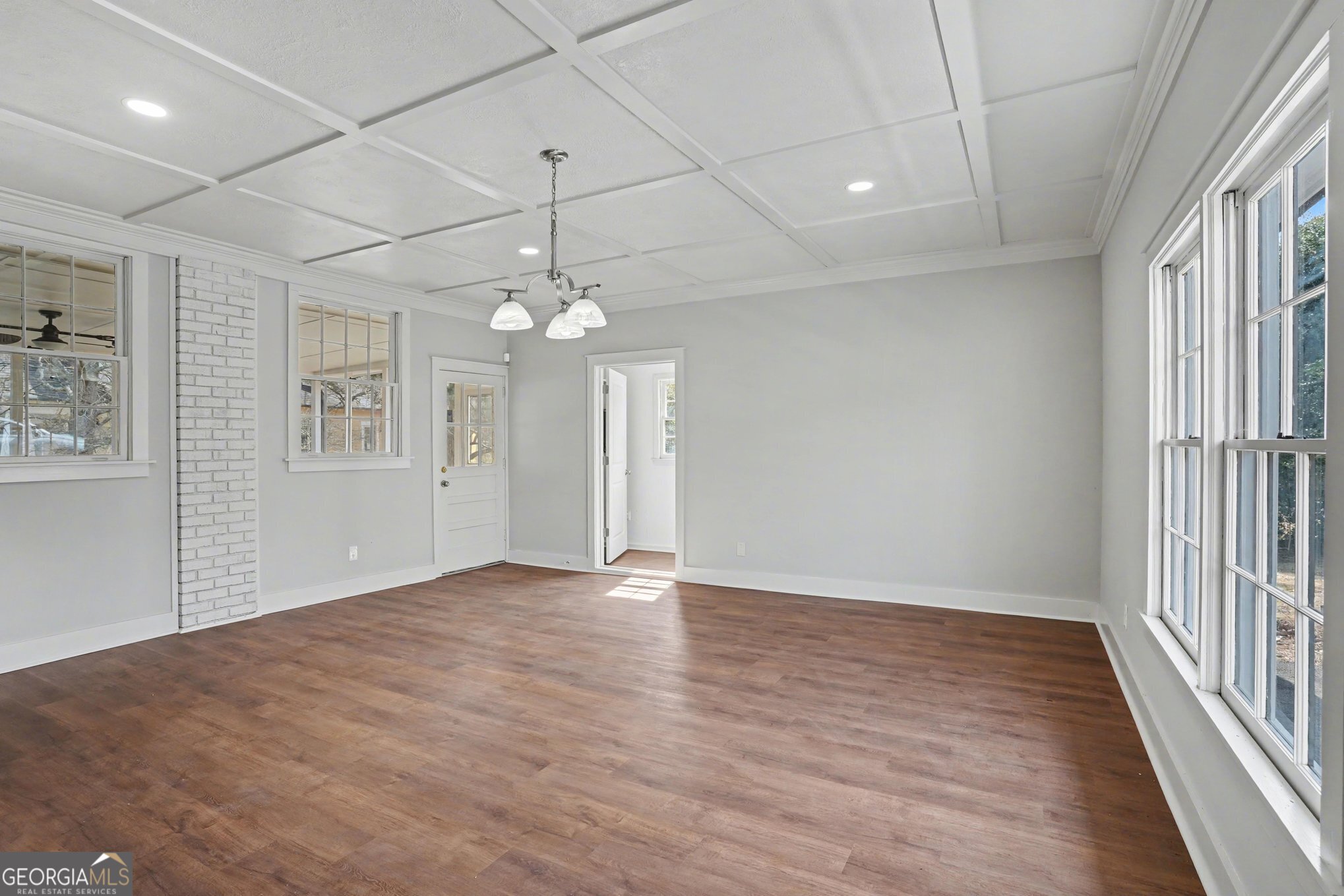 730 W Lanier Property Photo 9