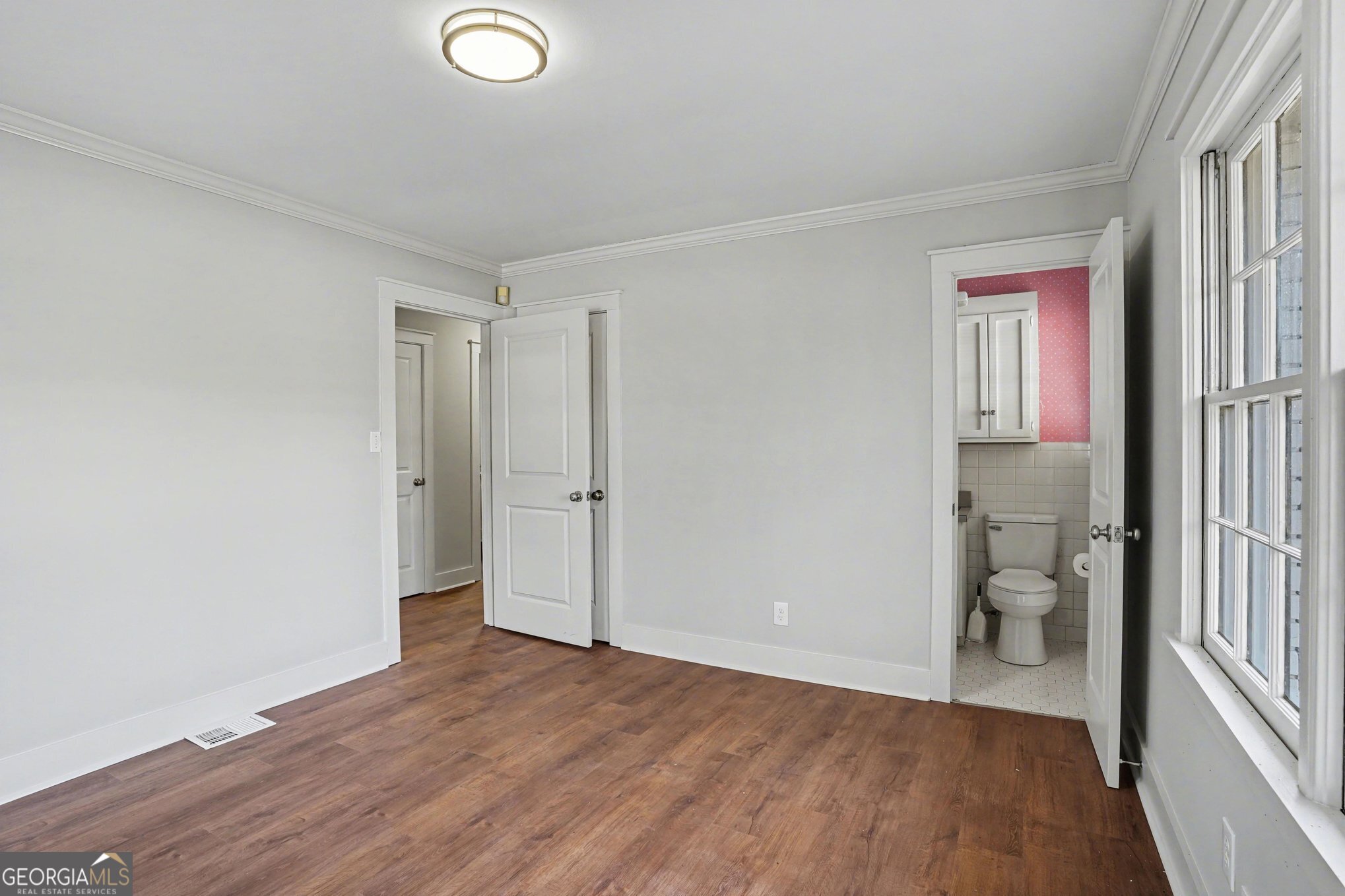 730 W Lanier Property Photo 19