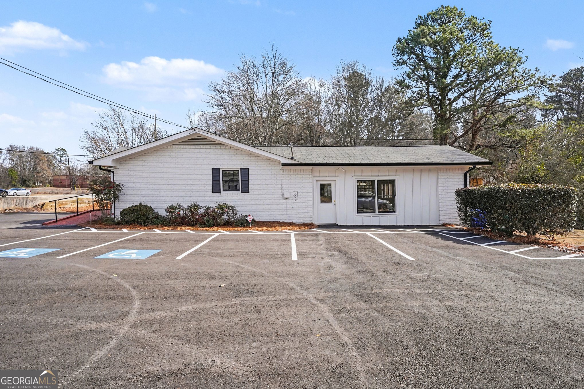 730 W Lanier Property Photo 31