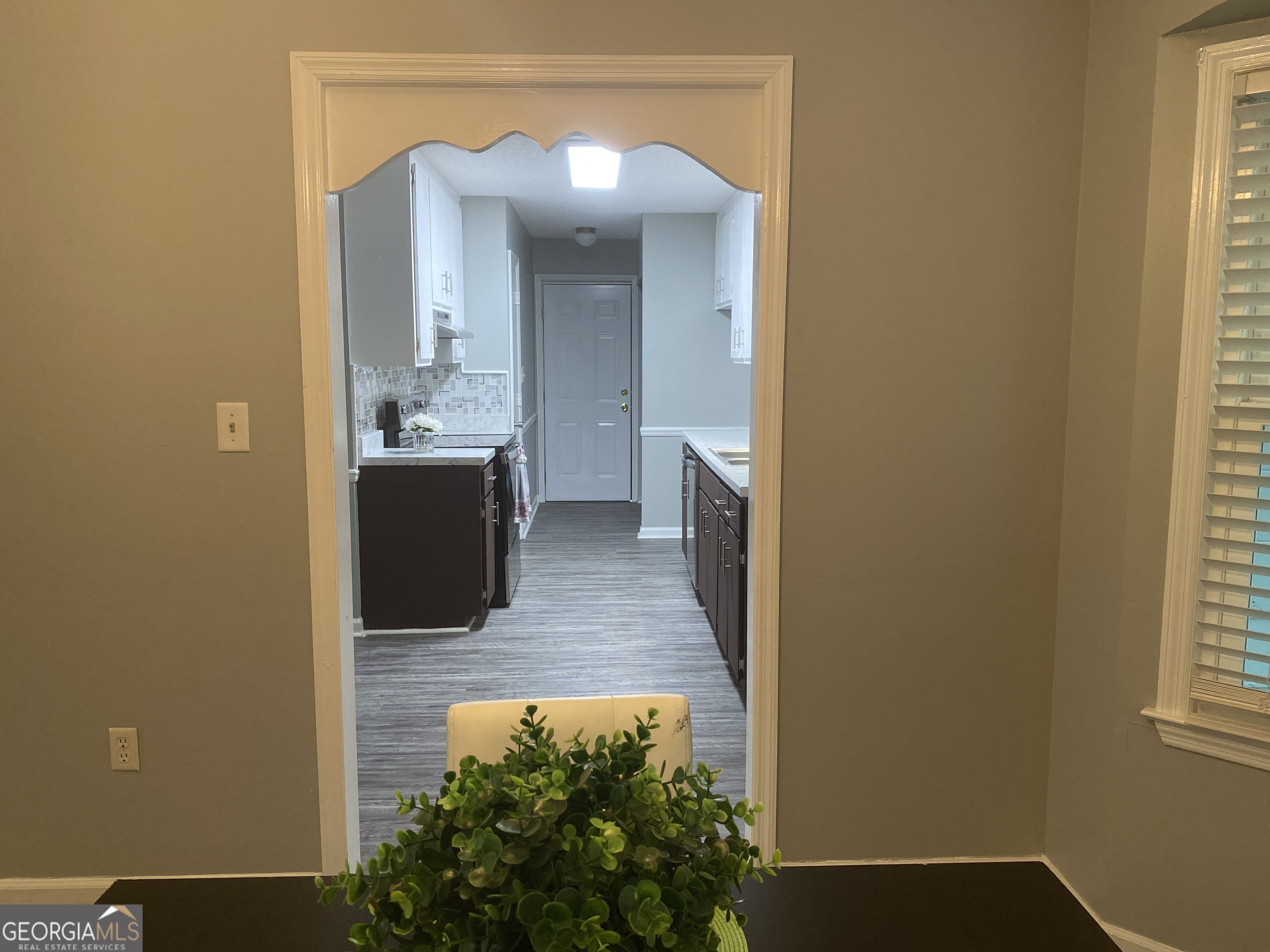 260 Edgewater Drive Property Photo 10