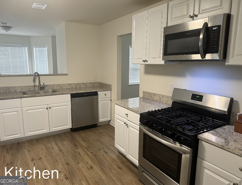 6027 Birdseye Trail Property Photo 4